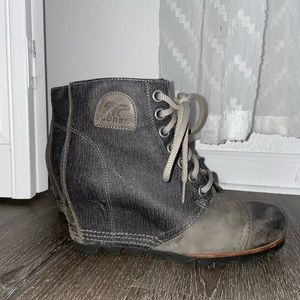 Sorel Joan of Arc Gray Wedge Bootie